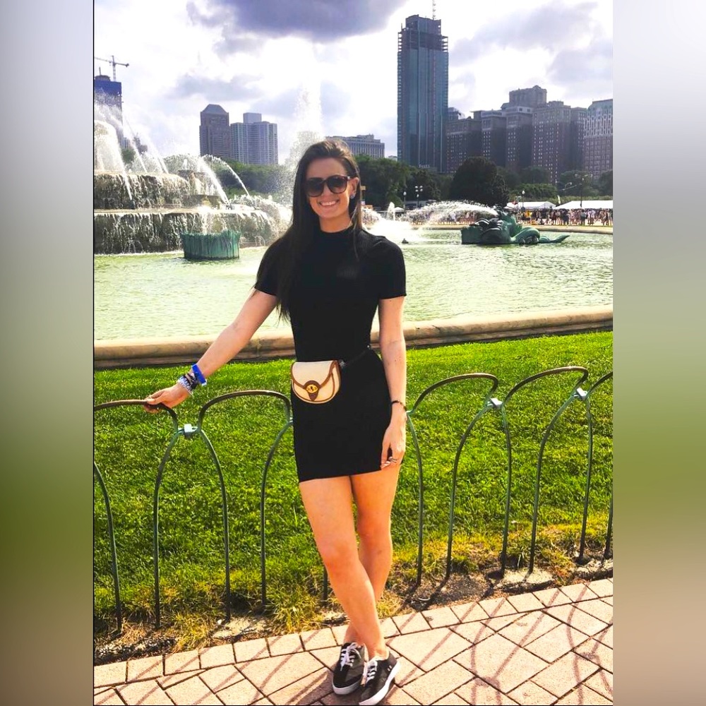 Meet your Posher, Mia